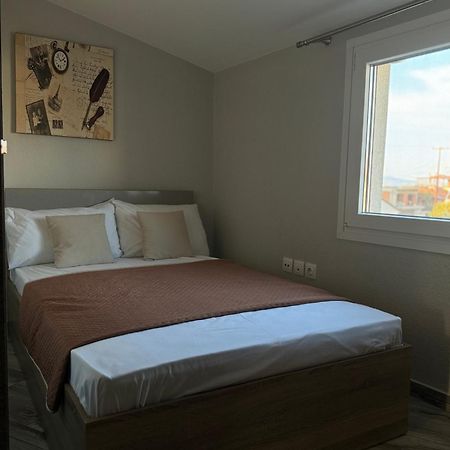 Private Modern Apartment Неа-Рода Экстерьер фото
