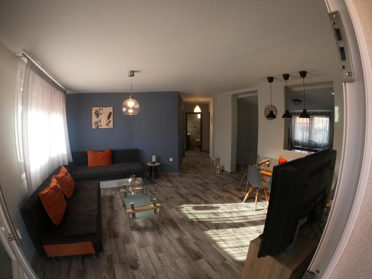 Private Modern Apartment Неа-Рода Экстерьер фото