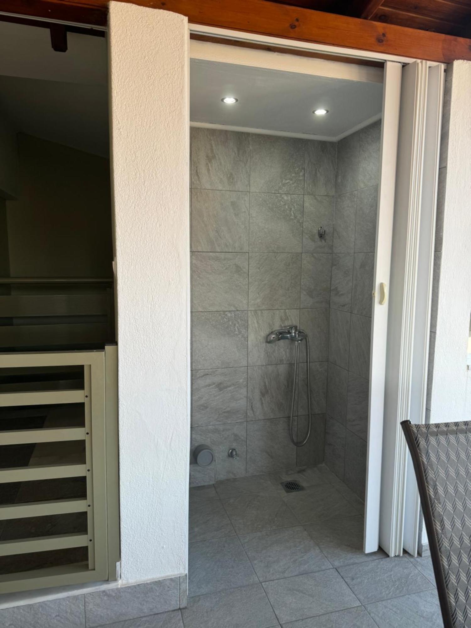 Private Modern Apartment Неа-Рода Экстерьер фото