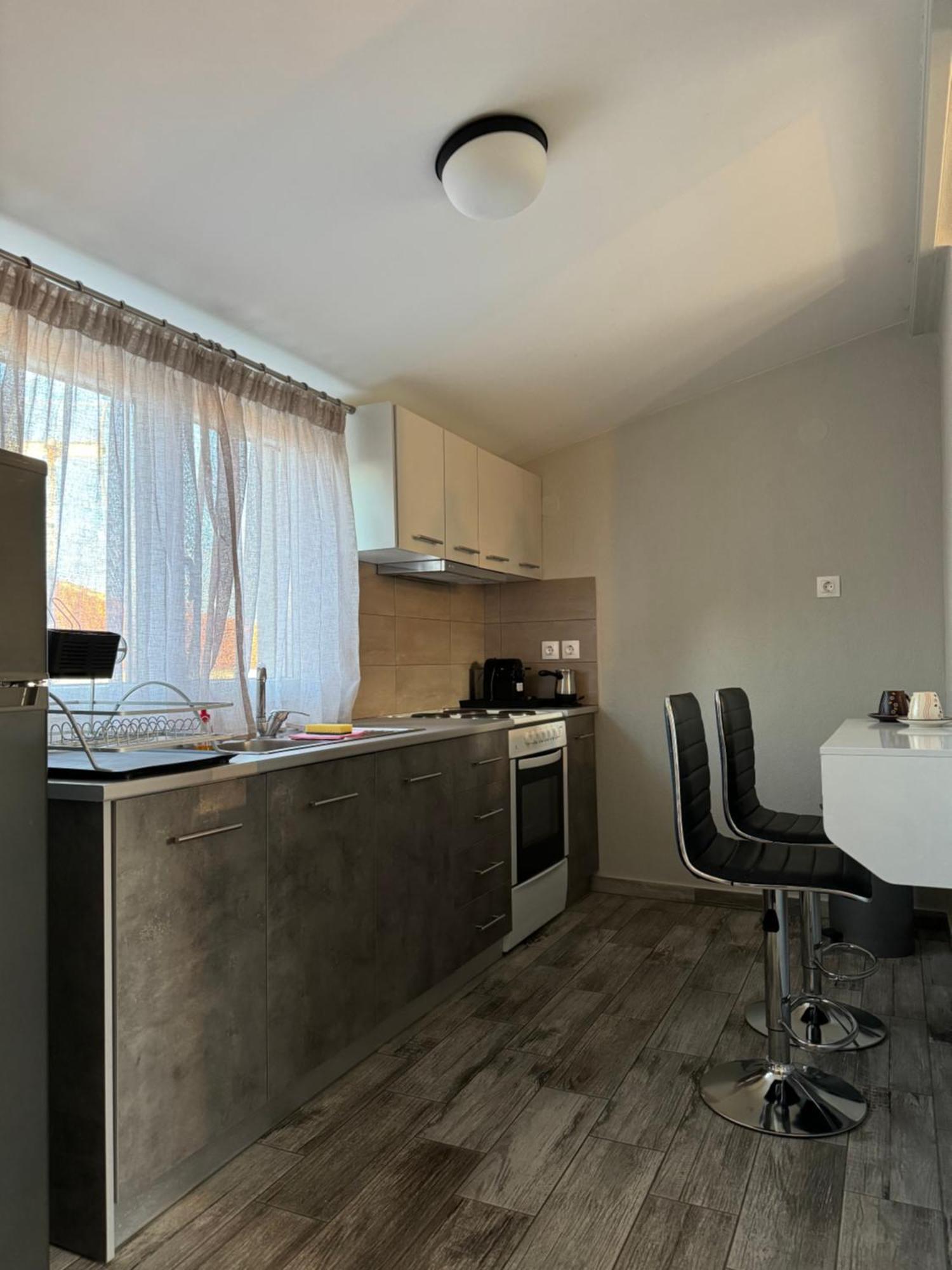 Private Modern Apartment Неа-Рода Экстерьер фото